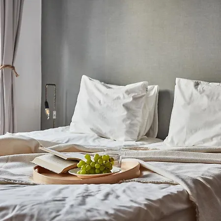 No Name Luxury & Łapsze Niżne